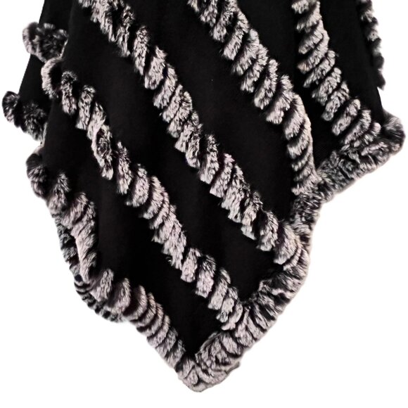 Donna Salyers Fabulous Furs Poncho Woman Black Faux Fur Luxury Lagenlook NWT - Picture 4 of 9